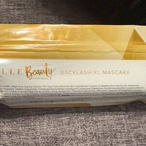 Belle Beauty Back Lash Gold Mascara